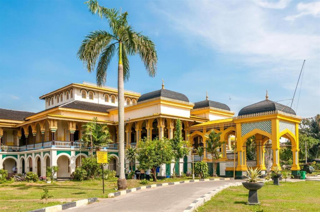 Oyo 619 Naufal Guest House Syariah Μεντάν Εξωτερικό φωτογραφία