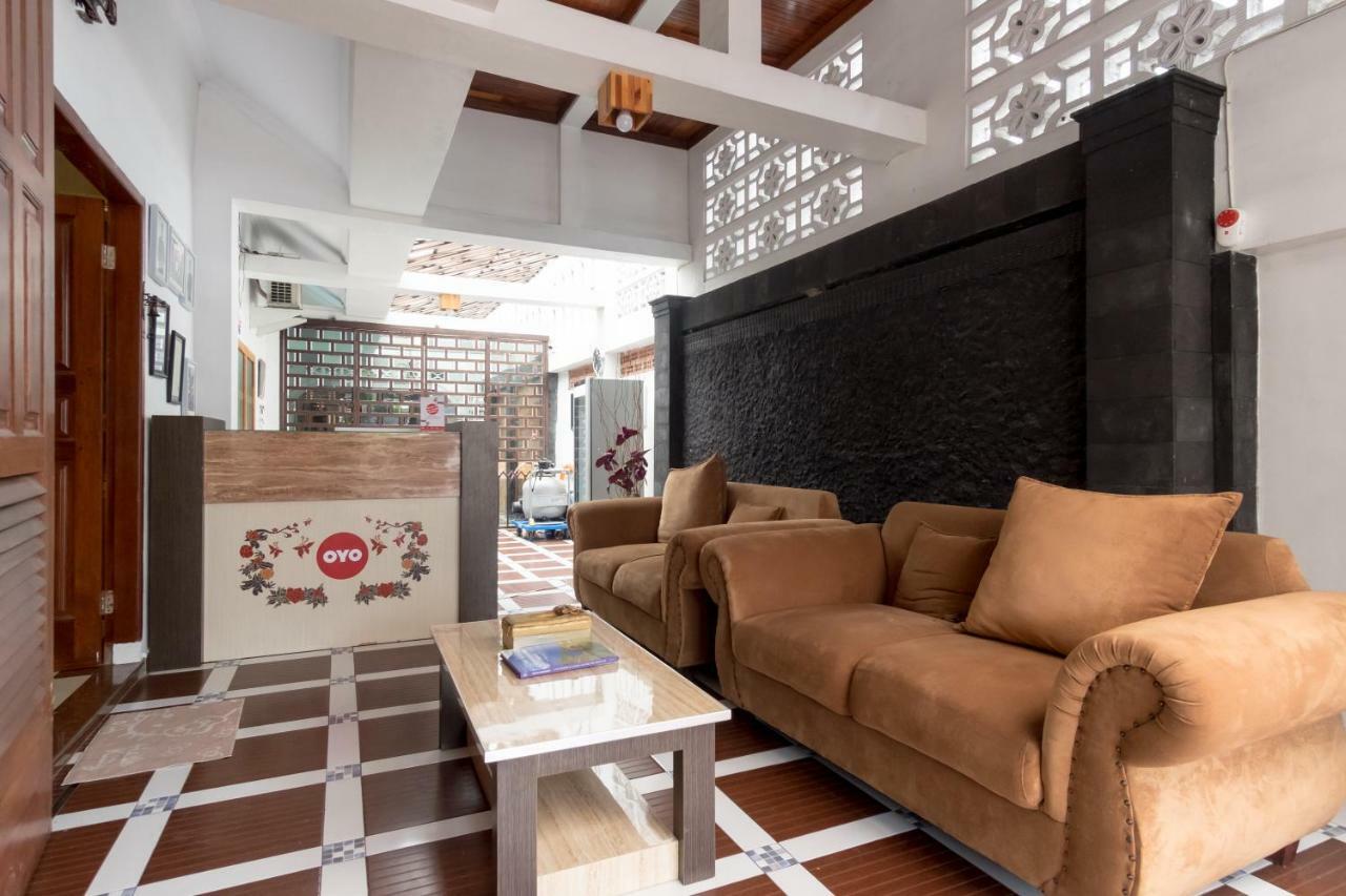 Oyo 619 Naufal Guest House Syariah Μεντάν Εξωτερικό φωτογραφία