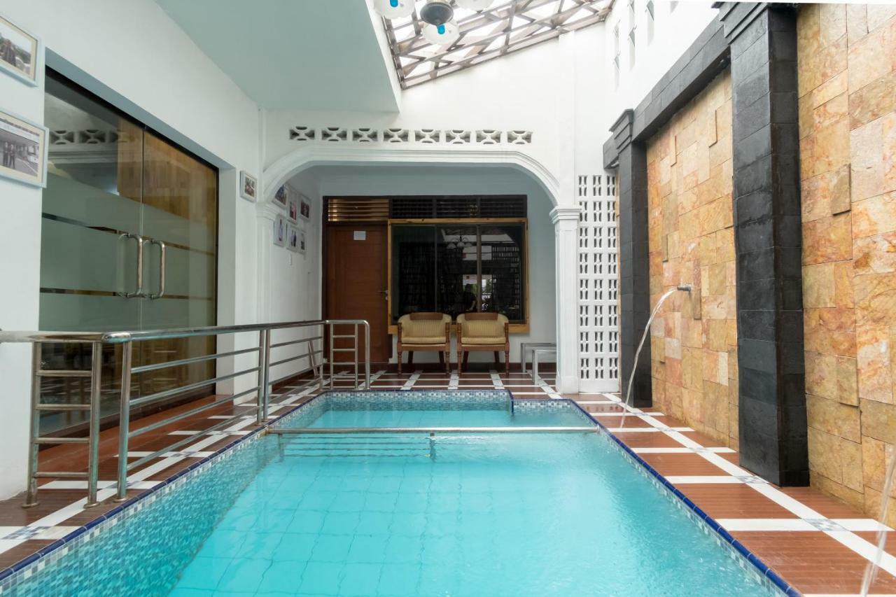 Oyo 619 Naufal Guest House Syariah Μεντάν Εξωτερικό φωτογραφία